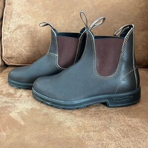 Blundstone Dark Brown Chelsea Boots
